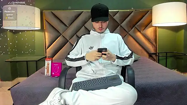 Snapshot of Salvattore_Muller chatting on 22, 2, 2026 Salvattore Muller online show from 22, 2, 2026