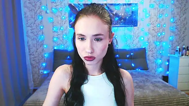 SnowWhite Lissa online show from 6, 4, 2026