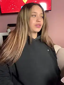 Diosa Pink online show from 26, 2, 2026