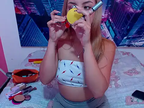 SashaBlondeLatin online show from 9, 3, 2026