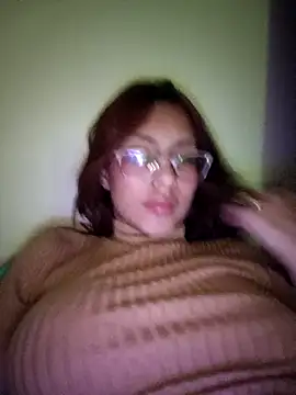 Snapshot of karen_lovee chatting on 9, 3, 2026 karen lovee online show from 9, 3, 2026