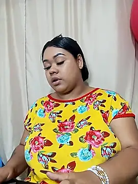 Snapshot of cami__sexy chatting on 6, 2, 2026 cami sexy online show from 6, 2, 2026