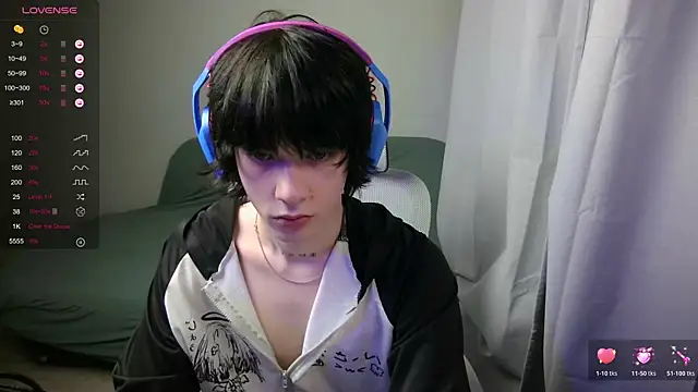 LeonBoykisser online show from 7, 2, 2026