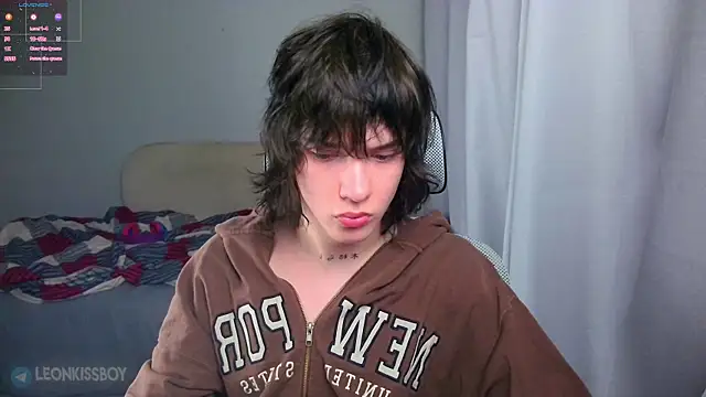 Snapshot of LeonBoykisser chatting on 10, 6, 2026 LeonBoykisser online show from 10, 6, 2026