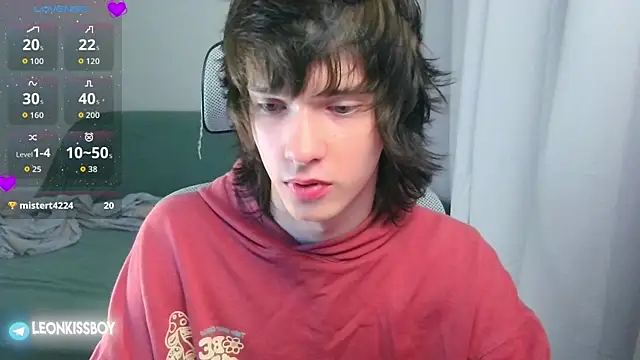 Snapshot of LeonBoykisser chatting on 14, 7, 2026 LeonBoykisser online show from 14, 7, 2026