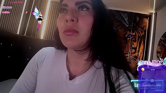 Snapshot of --Aysha chatting on 14, 1, 2026 --Aysha online show from 14, 1, 2026