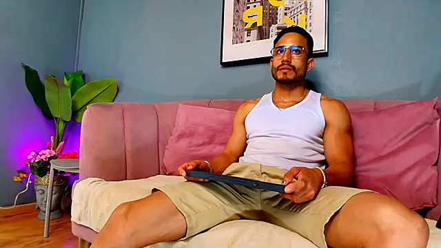 Vans Ross online show from 7, 3, 2026