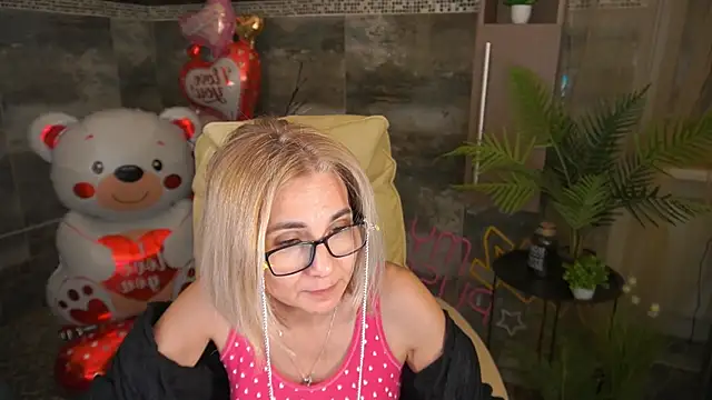 MiaRossy online show from 17, 2, 2026