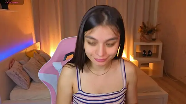 Snapshot of Kim_Bless chatting on 30, 4, 2026 Kim Bless online show from 30, 4, 2026