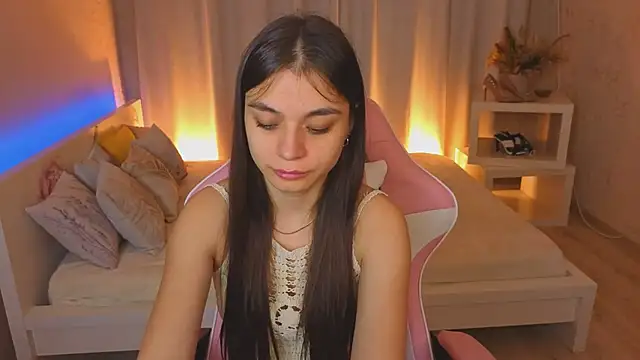 Snapshot of Kim_Bless chatting on 6, 5, 2026 Kim Bless online show from 6, 5, 2026