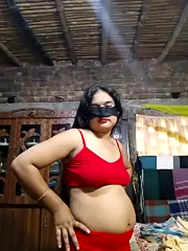 Snapshot of Hot_Sweeti chatting on 7, 5, 2026 Hot Sweeti online show from 7, 5, 2026