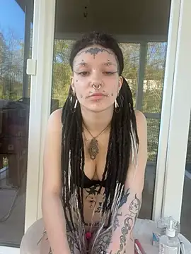 Snapshot of demonLamia chatting on 30, 4, 2026 demonLamia online show from 30, 4, 2026