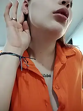 Snapshot of Crystaa12 chatting on 7, 2, 2026 Crystaa12 online show from 7, 2, 2026