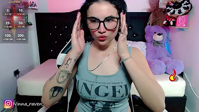 Snapshot of AriaDark chatting on 20, 6, 2026 AriaDark online show from 20, 6, 2026