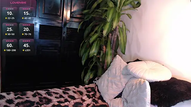Snapshot of Mia_Volkova_ chatting on 26, 5, 2026 Mia Volkova online show from 26, 5, 2026