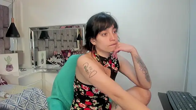 JenniQ69 online show from 12, 2, 2026