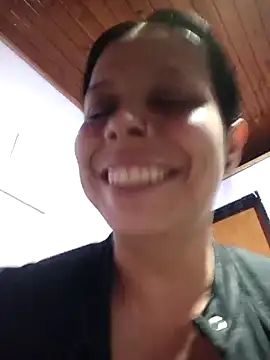 Snapshot of RossyAlvarez chatting on 2, 4, 2026 RossyAlvarez online show from 2, 4, 2026