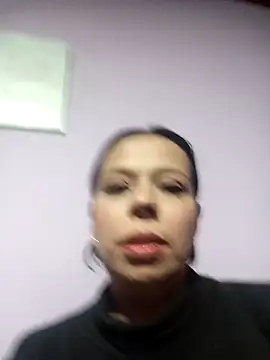 Snapshot of RossyAlvarez chatting on 12, 4, 2026 RossyAlvarez online show from 12, 4, 2026