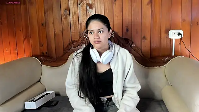 Snapshot of CottonCloud20 chatting on 2, 3, 2026 CottonCloud20 online show from 2, 3, 2026