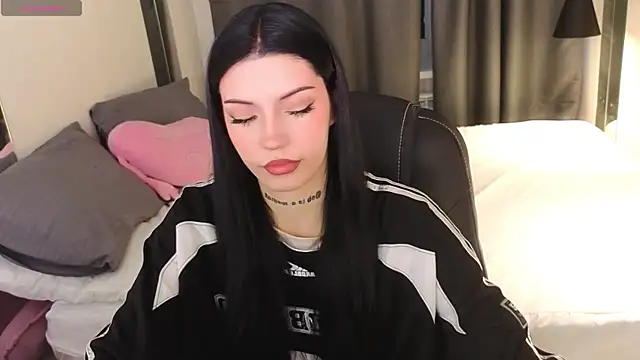 Kelly  Bunny online show from 16, 5, 2026