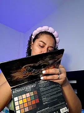 Snapshot of curly_girl_31 chatting on 9, 2, 2026 curly girl 31 online show from 9, 2, 2026