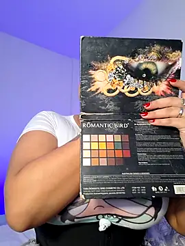 Snapshot of curly_girl_31 chatting on 2, 3, 2026 curly girl 31 online show from 2, 3, 2026