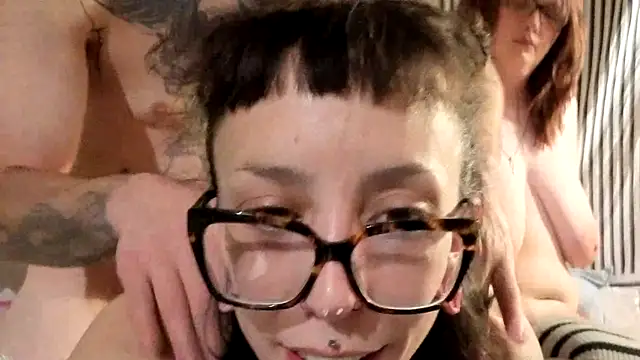 Snapshot of xxEMMxxx chatting on 3, 5, 2026 xxEMMxxx online show from 3, 5, 2026