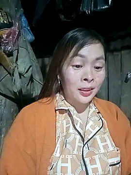 Snapshot of Bling_sexy chatting on 2, 2, 2026 Bling sexy online show from 2, 2, 2026