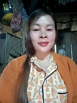 Snapshot of Bling_sexy chatting on 3, 2, 2026 Bling sexy online show from 3, 2, 2026