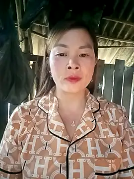 Snapshot of Bling_sexy chatting on 3, 2, 2026 Bling sexy online show from 3, 2, 2026