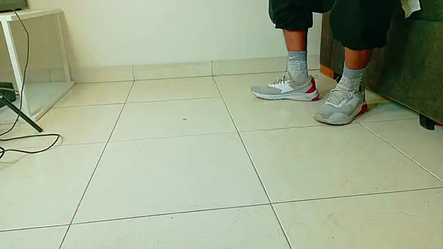 Snapshot of AndrewKenoxx_ chatting on 16, 2, 2026 AndrewKenoxx online show from 16, 2, 2026