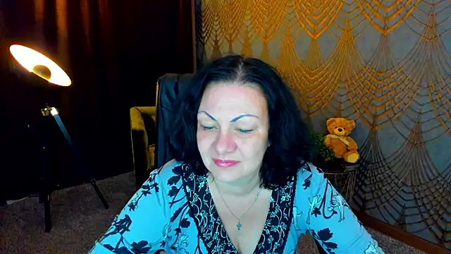 Snapshot of IrissMoon chatting on 12, 6, 2026 IrissMoon online show from 12, 6, 2026