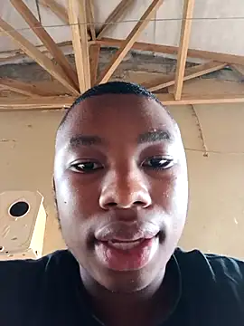 Snapshot of niveyguy chatting on 5, 5, 2026 niveyguy online show from 5, 5, 2026
