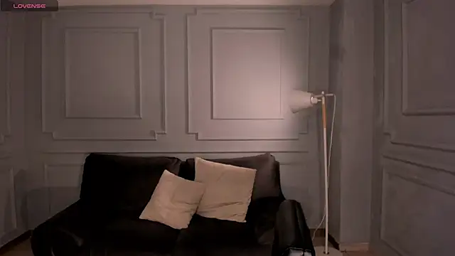 MilaVelvet  online show from 7, 4, 2026