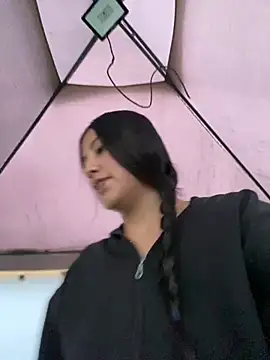 StrawberryPink  online show from 2, 4, 2026