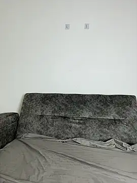 Alexander Connor online show from 5, 4, 2026