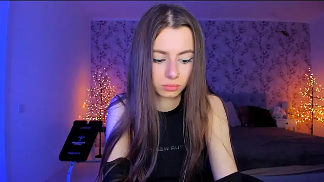 Snapshot of Hot_Molly5 chatting on 7, 6, 2026 Hot Molly5 online show from 7, 6, 2026