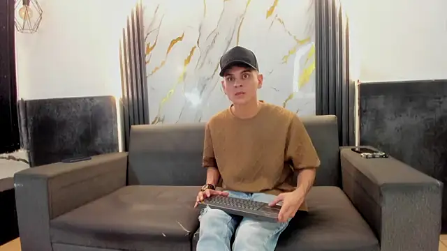 Angel Villareal online show from 5, 2, 2026