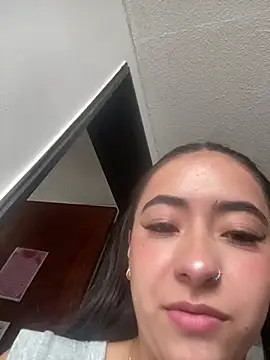 AuroraJohns Pink online show from 8, 2, 2026