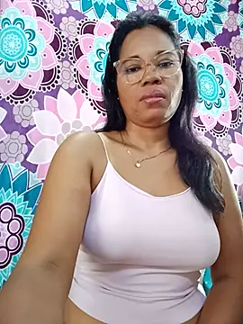 Snapshot of Yandris_1212 chatting on 4, 7, 2026 Yandris 1212 online show from 4, 7, 2026