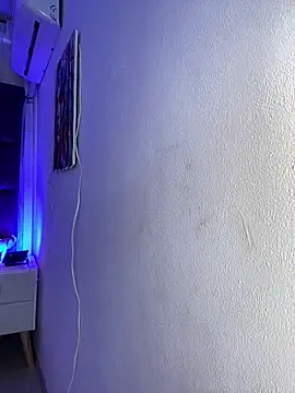 Snapshot of Auri__ chatting on 3, 2, 2026 Auri online show from 3, 2, 2026