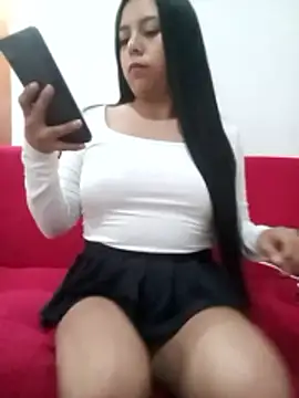 Snapshot of PetitteCorazon chatting on 3, 3, 2026 PetitteCorazon online show from 3, 3, 2026