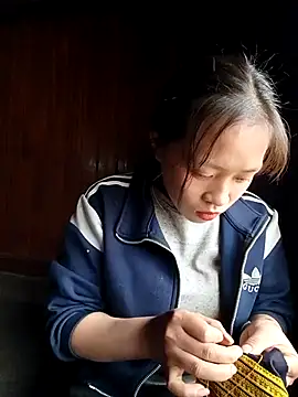 Snapshot of Hari-saka chatting on 1, 4, 2026 Hari-saka online show from 1, 4, 2026