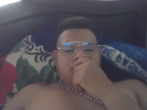 Snapshot of Morenoblasquez chatting on 18, 6, 2026 Morenoblasquez online show from 18, 6, 2026