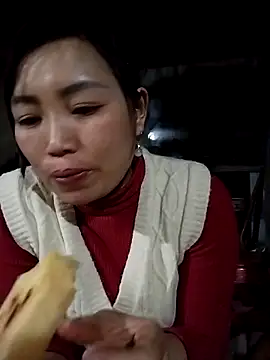 Snapshot of lia-coy chatting on 23, 2, 2026 lia-coy online show from 23, 2, 2026