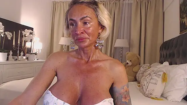 SilverMiss online show from 17, 3, 2026