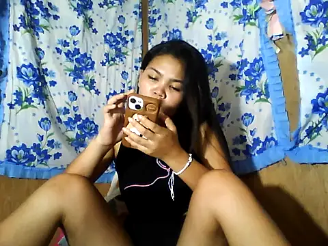 Snapshot of PinaySkinnyJust18 chatting on 16, 6, 2026 PinaySkinnyJust18 online show from 16, 6, 2026