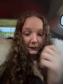 Snapshot of outside_rosy chatting on 2, 3, 2026 outside rosy online show from 2, 3, 2026