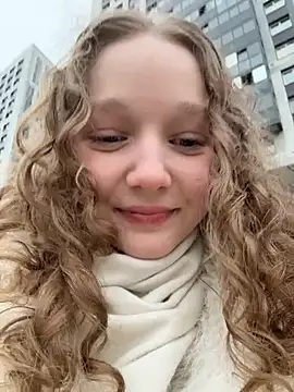 outside rosy online show from 19, 3, 2026