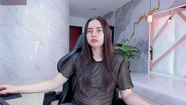 Qetsyah tf online show from 18, 4, 2026